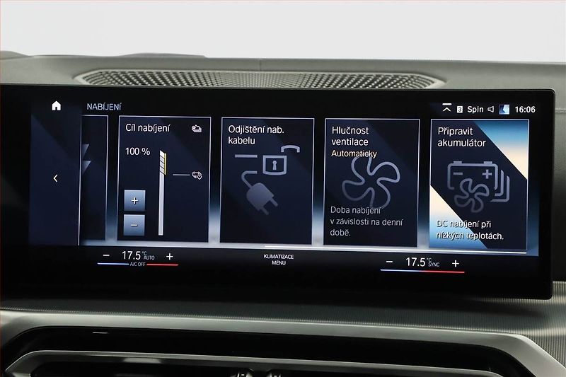 BMW i4 (2022) eDrive40, SoH 95% - fotka 18 z 21
