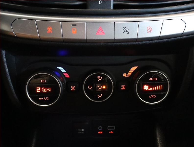 Fiat Tipo (2018) 1.4 T-Jet, ČR,1.maj - fotka 13 z 18