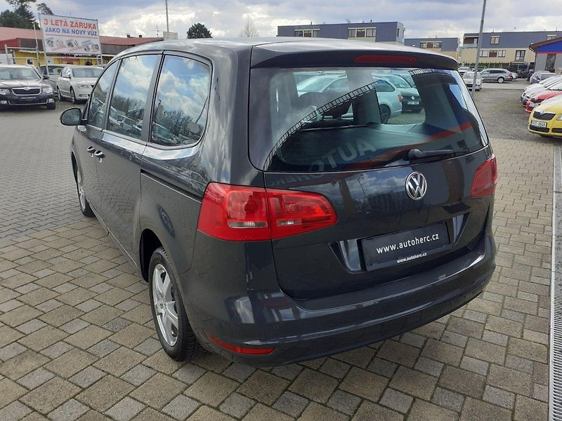 Volkswagen Sharan (2011) 2.0 TDi TREND - fotka 6 z 35