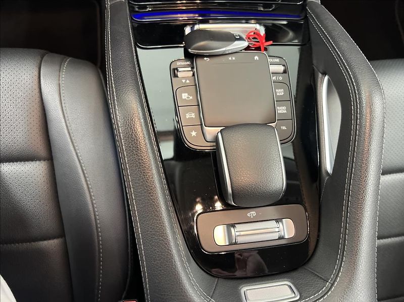 Mercedes-Benz GLE 350De 4MATIC AMG - fotka 25 z 32