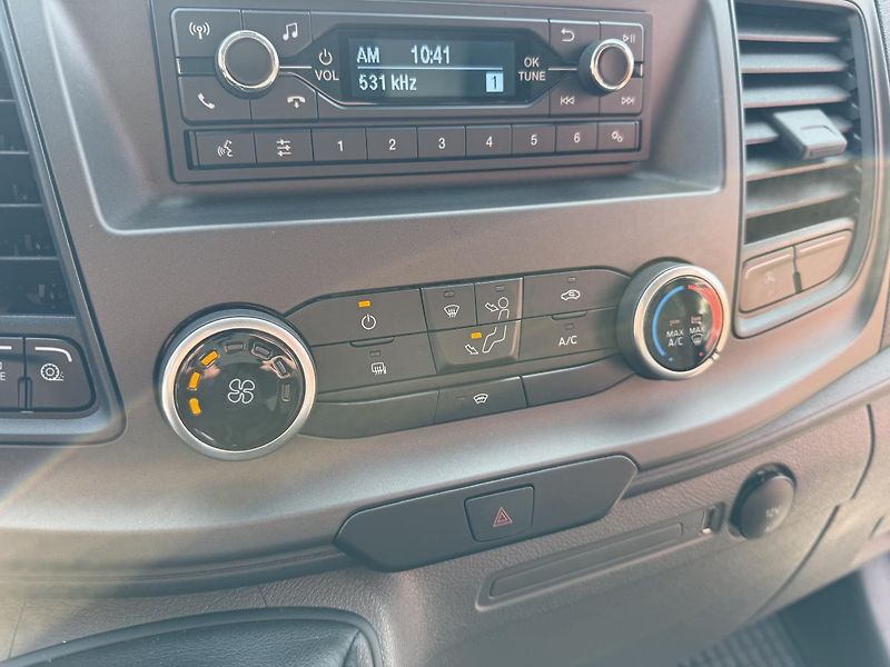 Ford Transit Custom (2022) 2,0-TEMPOMAT-SENZORY-TAŽNÉ  - fotka 19 z 48