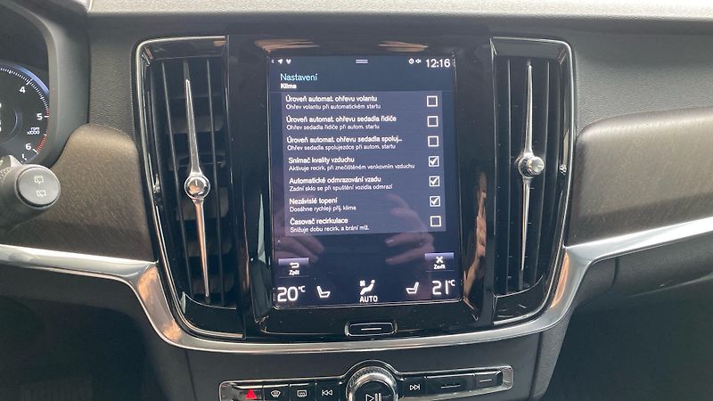 Volvo V90 Cross Country, D5 AWD Drive-E, - fotka 21 z 32