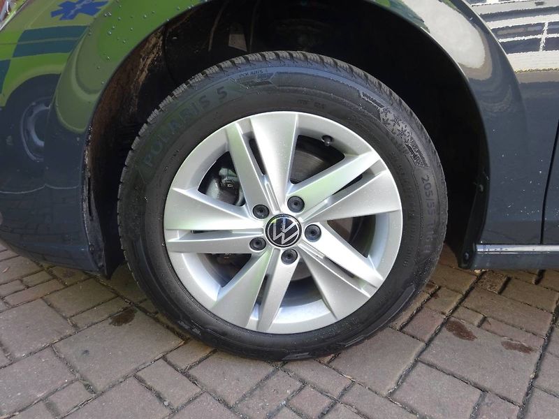 Volkswagen Golf Variant (2021) 1.0TSi/ 81kW Life - fotka 25 z 29