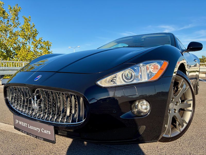 Maserati Granturismo (2012) S 4.7 V8 1. MAJITEL 33.222 km! - fotka 4 z 57