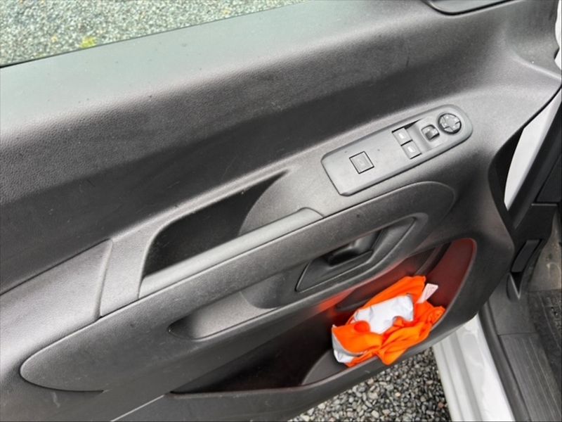 Toyota ProAce City 1,5 D4D 130 extraLComfort - fotka 11 z 11