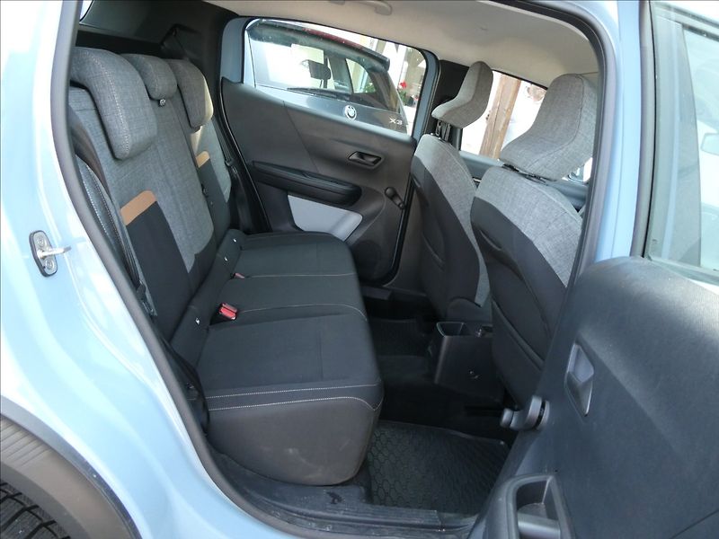 Citroën C3 Aircross 1,2 Turbo 100ps YOU,2 x pneu - fotka 27 z 41