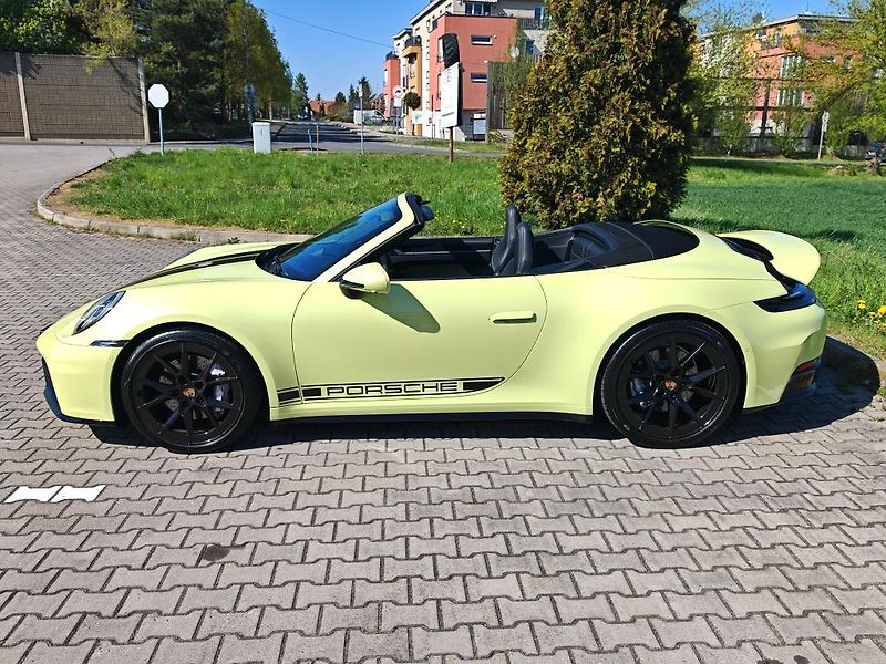 Porsche 911 911 Cabrio, BOSE,1. Majitel - fotka 2 z 45