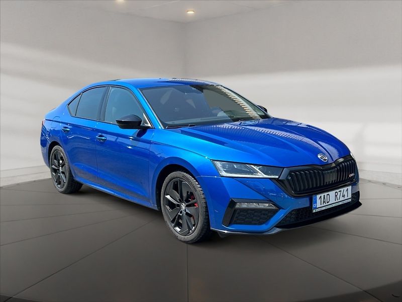 Škoda Octavia 2,0 TSI RS - fotka 1 z 11