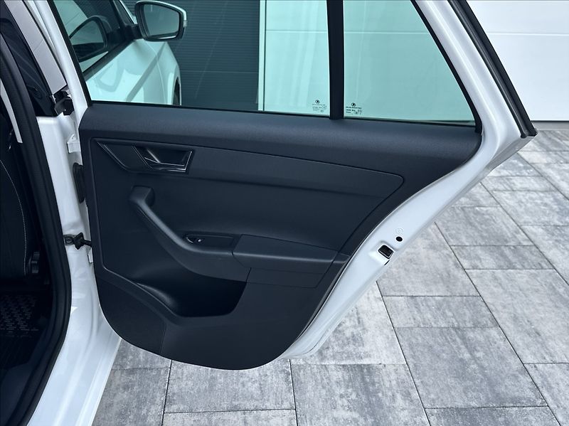 Škoda Fabia 1,0 TSI 95PS  Ambition Top - fotka 21 z 52