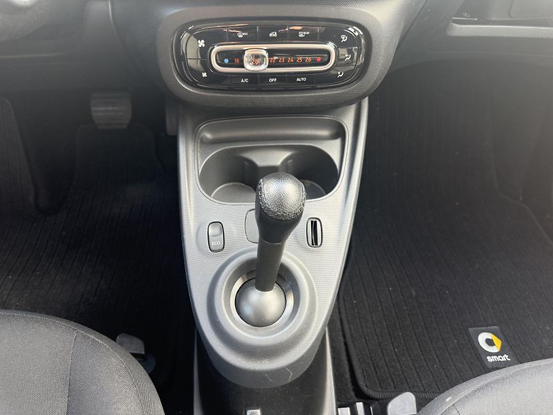 Smart Forfour (2018) EQ plná servisní historie - fotka 23 z 30