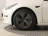 Tesla Model 3 (2021) Long Range 4WD 79kWh, SoH 81% - náhled 14