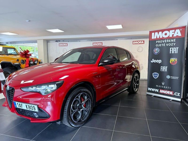 Alfa Romeo Stelvio (2024) 2.0T 280k AT8 ZF Q4 4x4 Veloce - fotka 3 z 20