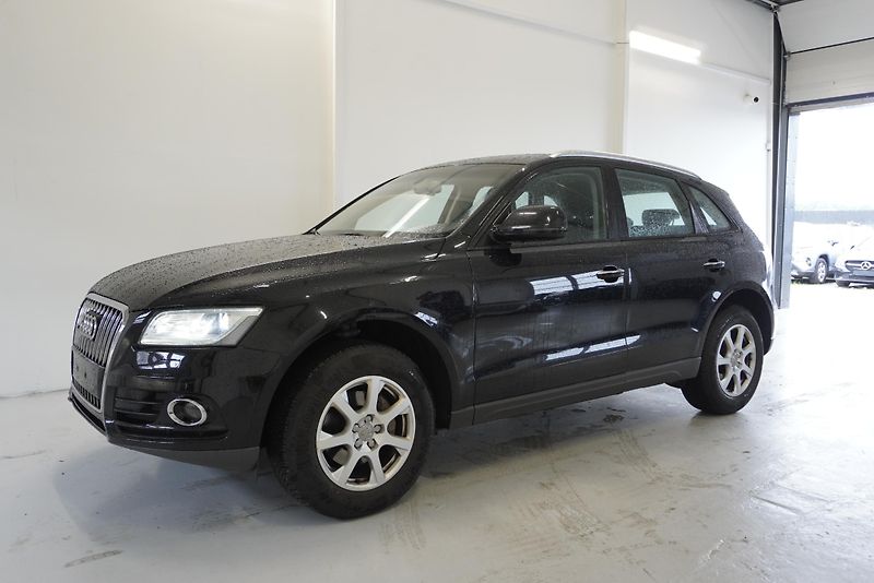 Audi Q5  2,0 TFSI QUATTRO AUT. - fotka 1 z 27