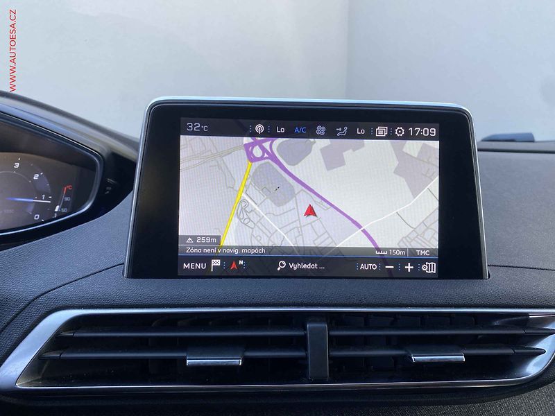 Peugeot 5008 (2020) 1.5 HDi, Allure - fotka 15 z 16