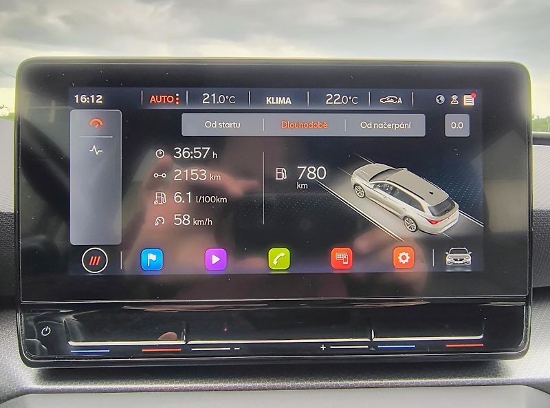 Seat Leon 1.0 eTSi AT 81KWNAVI/MATRIXLED - fotka 57 z 67