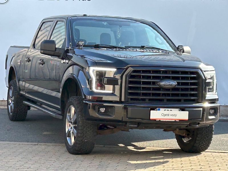 Ford F-150 (2015) XLT - fotka 6 z 20
