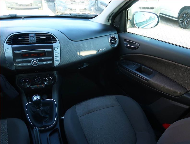 Fiat Bravo (2009) 1.4 16V, ČR,1.maj, po STK - fotka 8 z 16