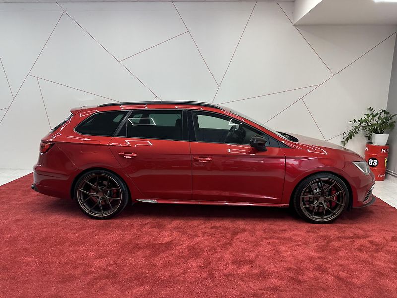 Seat Leon (2018) Cupra FR 300 4drive*CZ*1. Maj. - fotka 5 z 15