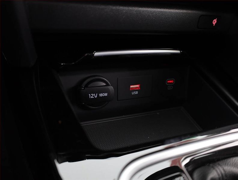 Kia XCeed (2025) Plug-in-Hybrid, DPH, Navigace - fotka 14 z 22