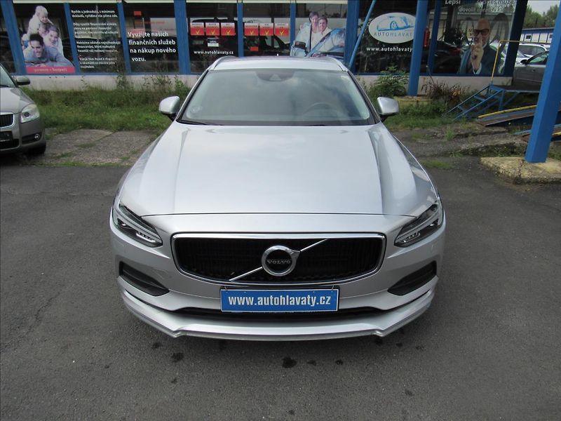 Volvo V90 2,0 D5 173kW AWD Automat - fotka 2 z 33