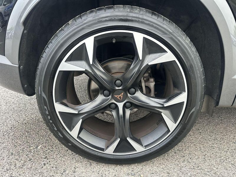 Cupra Formentor (2024) 2.0 TSI 4Drive DSG - fotka 31 z 35