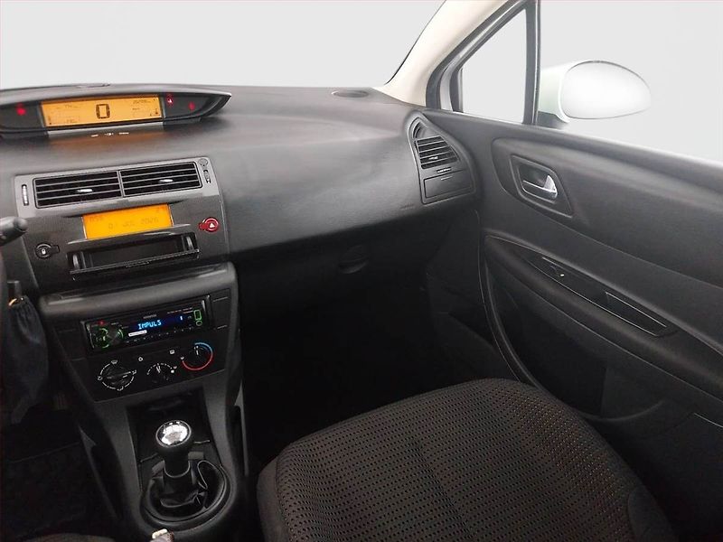 Citroën C4 (2008) 1.4 16V, Serv.kniha, udržované - fotka 8 z 15