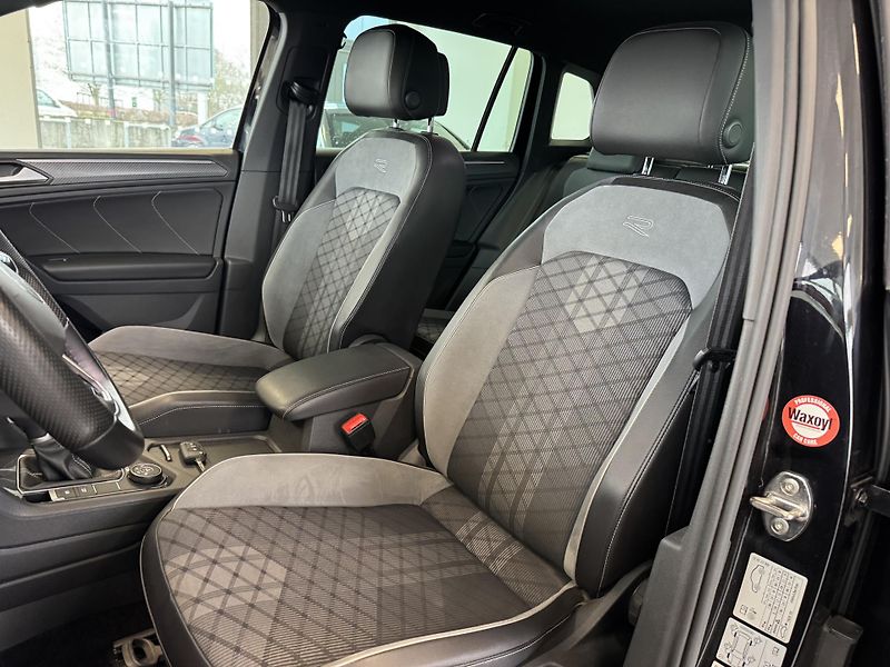 Volkswagen Tiguan (2021) 2,0TSi 4M R-LINE LED NAVI  - fotka 15 z 33