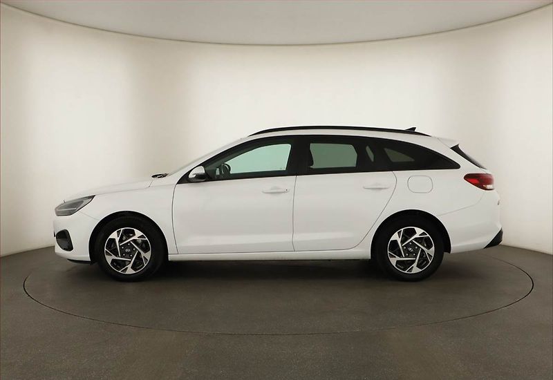 Hyundai i30 (2025) Smart 1.5 DPI, ČR,1.maj, Navi - fotka 3 z 14