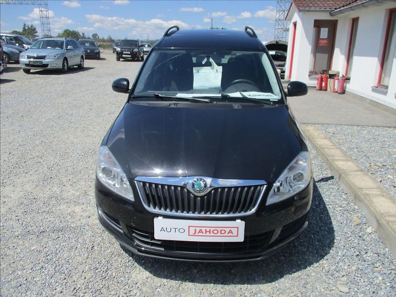 Škoda Roomster 1,2 TSi, aut.klima, serv.kn. - fotka 2 z 34