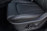 SsangYong Musso (2026) 2,2 e-XDI 4WD AT PREMIUM+  Gra - náhled 11