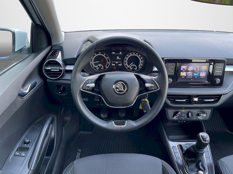Škoda Fabia (2023) 1.0 TSI 70kW Ambition Plus - fotka 6 z 30
