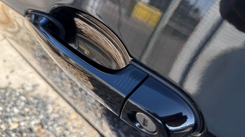 BMW Řada 3 (2009) 318i 105kW *Alu*Keyless*Klima* - fotka 7 z 24