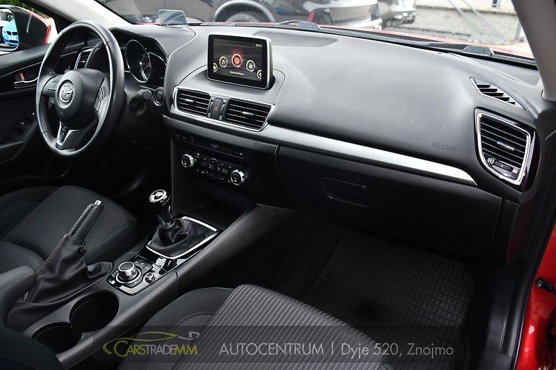 Mazda 3 2,0 SkyActiv 2xkola - fotka 15 z 49