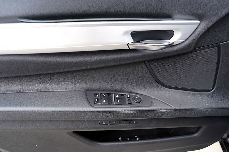 BMW Řada 7 730d  NEPOJÍZDNÉ, - fotka 17 z 45