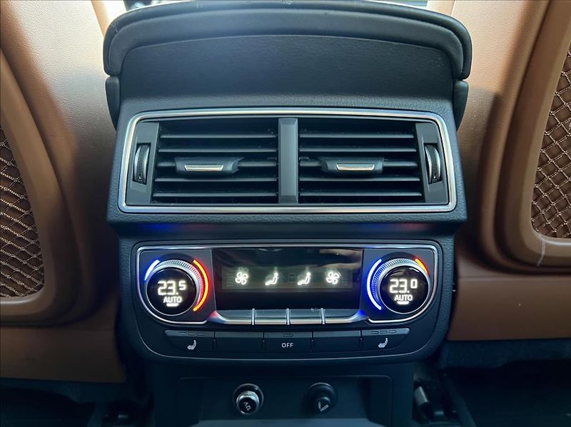 Audi SQ7 4,0 TDi QUATTRO MATRIX MASÁŽE - fotka 25 z 62