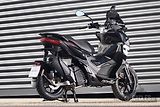 Aprilia SR GT 125 (2026) sleva končí 30.6. - náhled 8