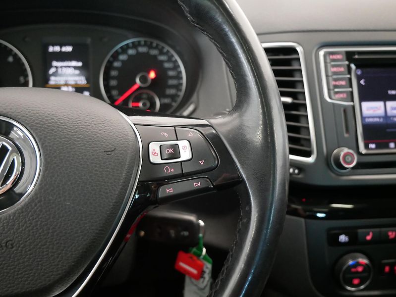 Volkswagen Sharan - fotka 15 z 24
