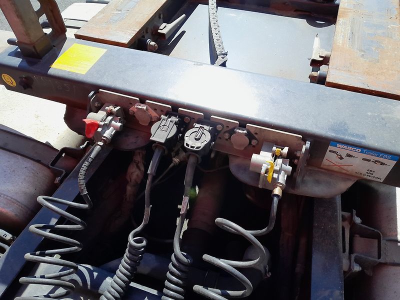 Kässbohrer MULTICONT 08 nosič kontejneru - fotka 16 z 30