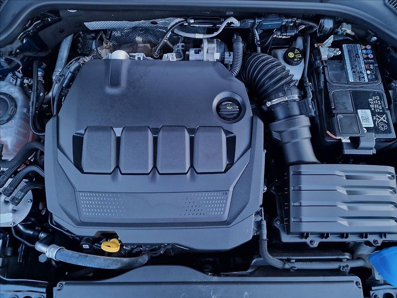 Škoda Octavia 2.0 TDi Style,původ ČR,1.Maj. - fotka 43 z 50