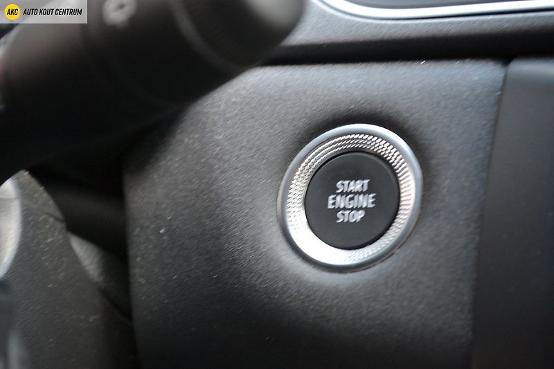 Renault Captur techno mild hybrid 140 - fotka 31 z 52