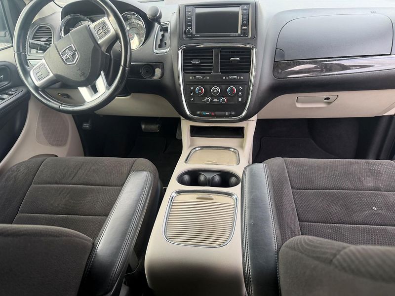 Chrysler Town & Country (2014) Grand Caravan 3,6 RT LPG 2014 - fotka 12 z 20
