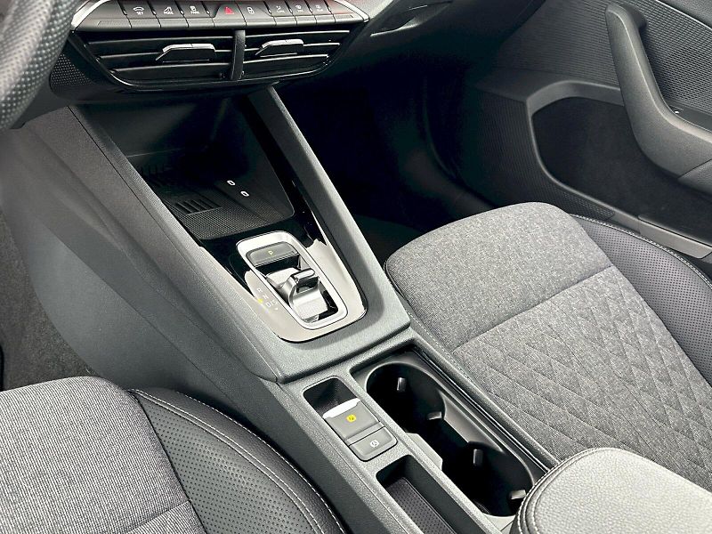Škoda Octavia (2025) DSG 2.0TDI 110kW SportLine - fotka 20 z 30