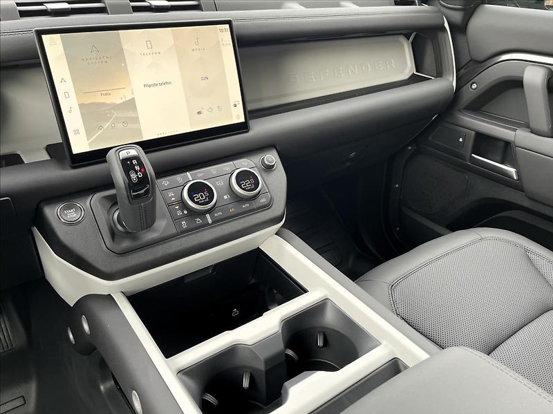 Land Rover Defender (2026) 110 D200 S* - fotka 14 z 29