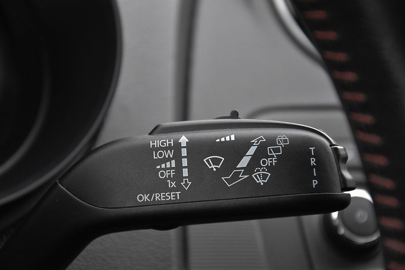 Seat Ibiza FR 1.6 TDi CR,XENON,KŮŽE,FACE - fotka 20 z 47