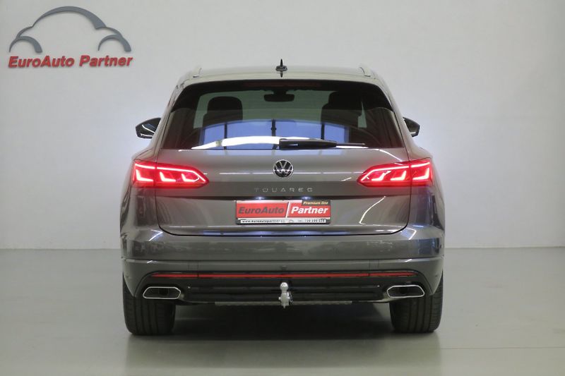 Volkswagen Touareg (2024) R-Line 3,0TDI 210kW Nez. top. - fotka 4 z 42
