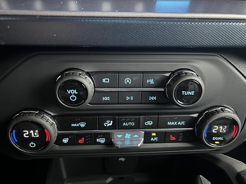 Ford Bronco 2.7 EcoBoost 246kW OUTER BANKS - fotka 29 z 33