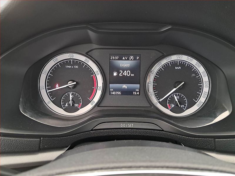 Škoda Karoq (2021) 1.5 TSI - fotka 11 z 22