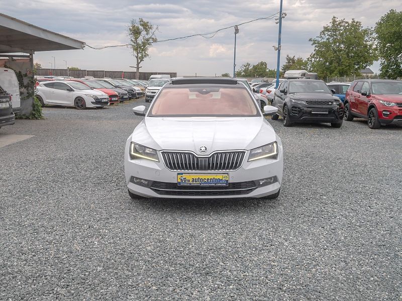 Škoda Superb (2017) 12/17 ČR 2.0TDI–LAURIN KLEMENT - fotka 2 z 59