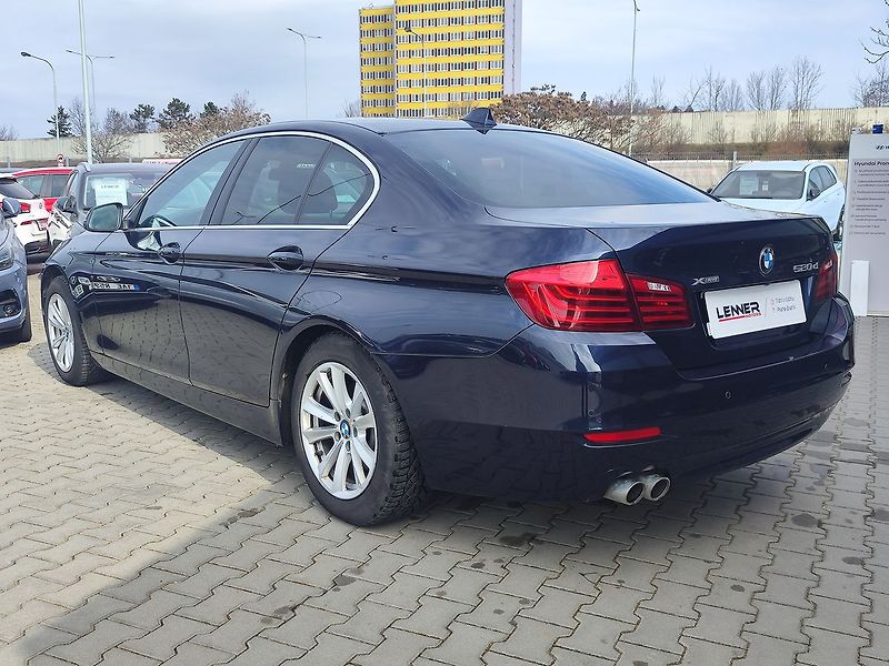 BMW Řada 5 520d/140kW xDrive 8AT - fotka 7 z 32