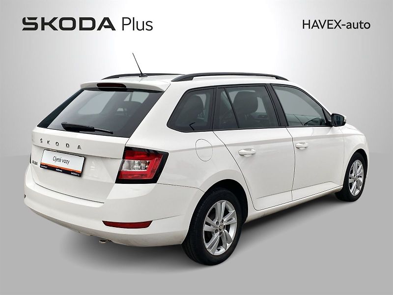 Škoda Fabia (2022) Combi 1.0 TSI Ambition Plus - fotka 3 z 30